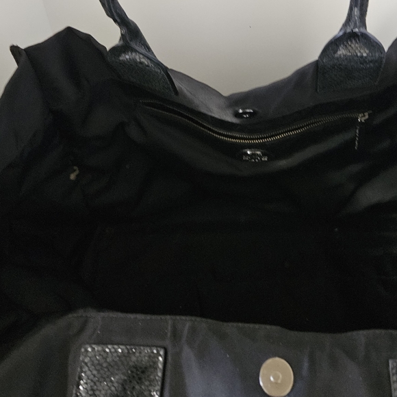 LikeNew!Tory Burch XXL Black Nylon and snake leather Tote bag - Picture 10 of 12